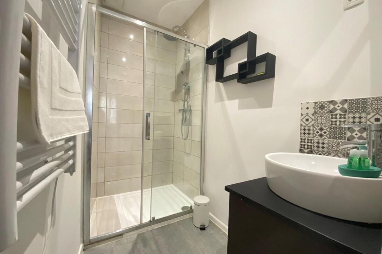 Exotic Chic & Calm - Lumineux - Clim/Wifi/Netflix Appartement Marseilles Buitenkant foto